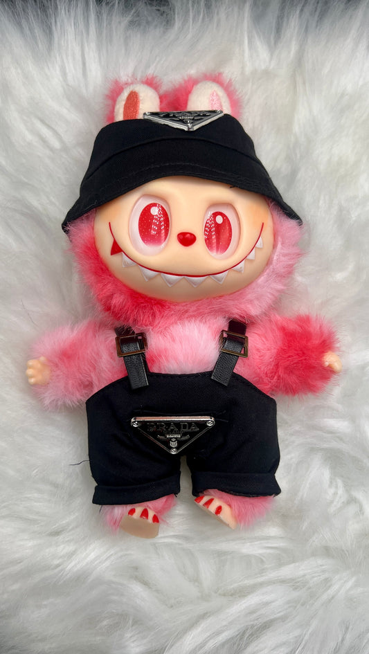Labubu Love Prada